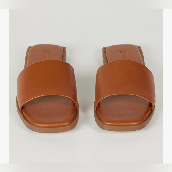 The Drop Women's Oslo One Band Sandal, Mocha #735, 736, 737 - Picture 11 of 12